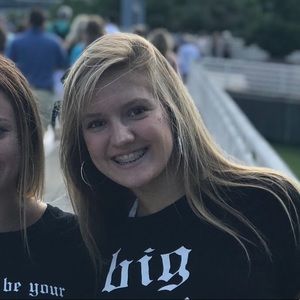 Meet your Posher, Lily